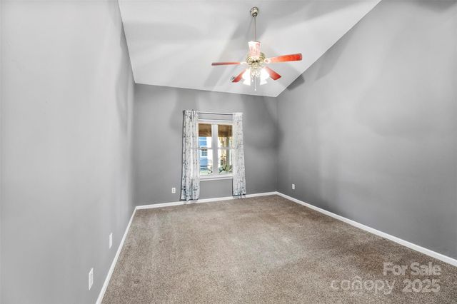 11001 Gladewater Drive, Matthews, NC 28105