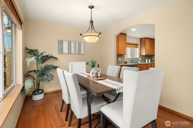 2016 250th Place SE, Sammamish, WA 98075