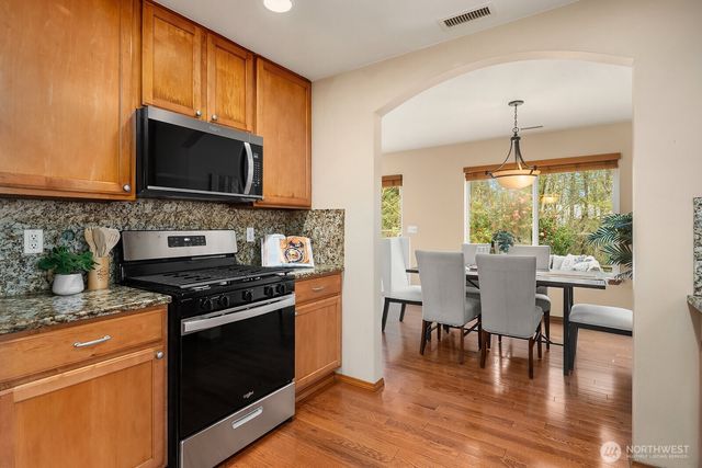 2016 250th Place SE, Sammamish, WA 98075