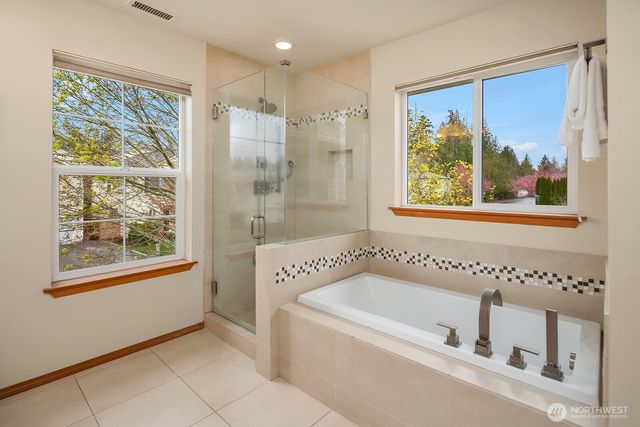 2016 250th Place SE, Sammamish, WA 98075