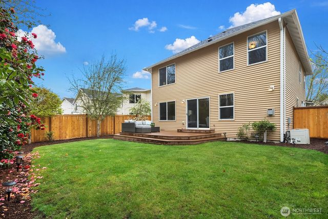 2016 250th Place SE, Sammamish, WA 98075
