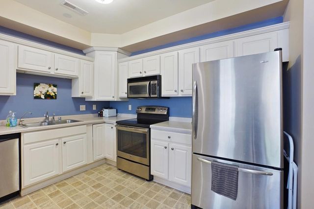 W398N5983 Autumn Woods DRIVE, Oconomowoc, WI 53066