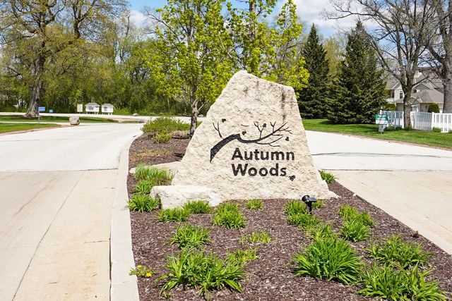 W398N5983 Autumn Woods DRIVE, Oconomowoc, WI 53066