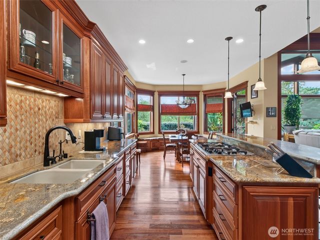1005 SE 201st Court, Camas, WA 98607