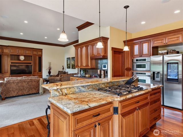 1005 SE 201st Court, Camas, WA 98607