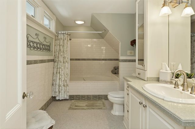 33 Dunning Avenue, Webster, NY 14580