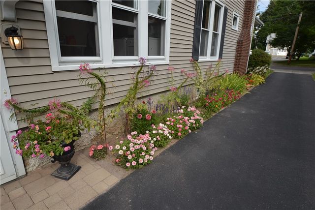 33 Dunning Avenue, Webster, NY 14580