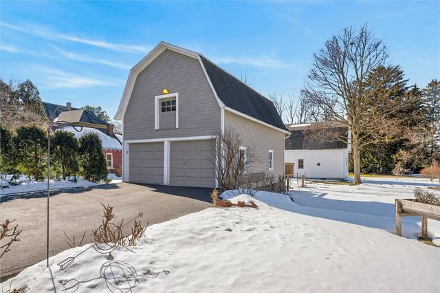 33 Dunning Avenue, Webster, NY 14580