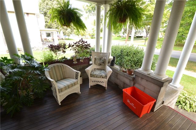 33 Dunning Avenue, Webster, NY 14580