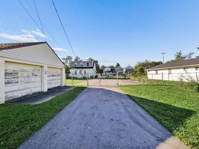 1474 Genessee Avenue, Columbus, OH 43211