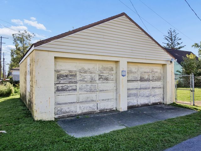1474 Genessee Avenue, Columbus, OH 43211