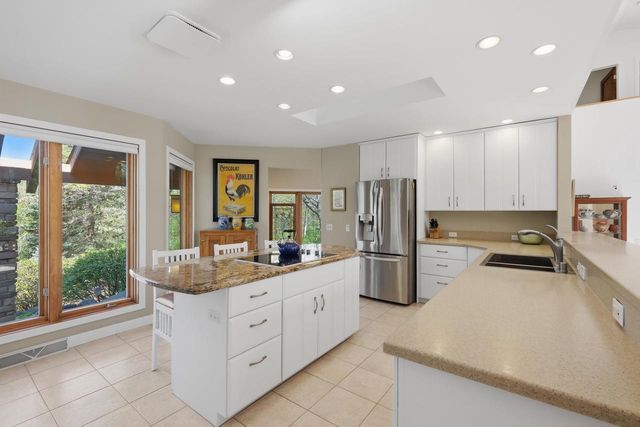 7700 Bittersweet Court, Middleton, WI 53562
