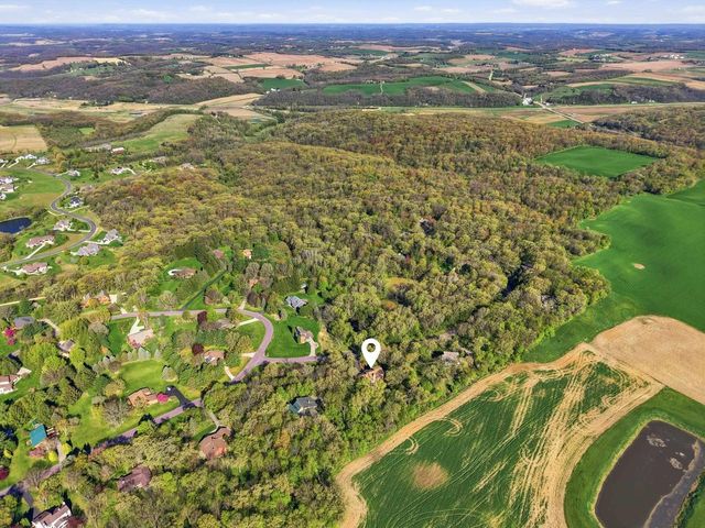 7700 Bittersweet Court, Middleton, WI 53562