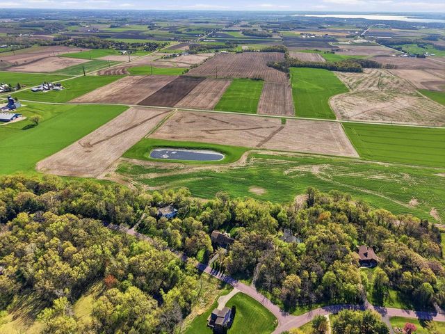 7700 Bittersweet Court, Middleton, WI 53562