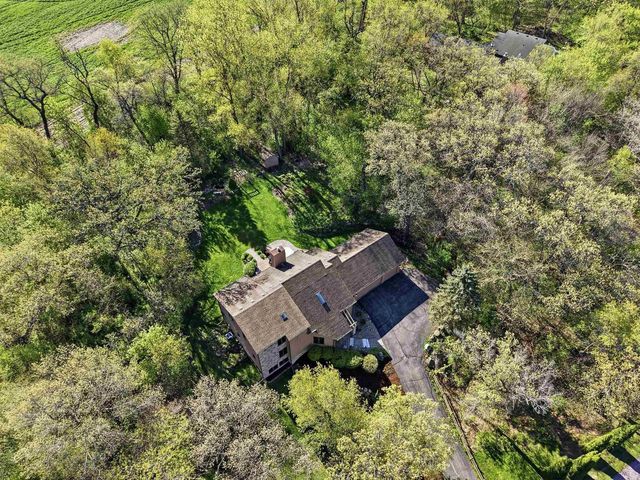 7700 Bittersweet Court, Middleton, WI 53562