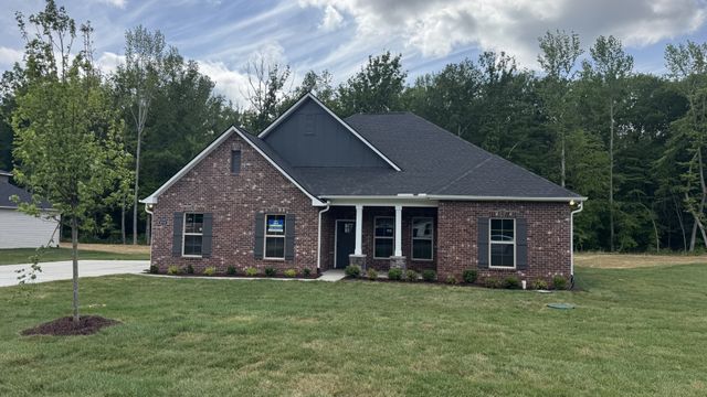 8709 Turnbull Dr, Pleasant View, TN 37146