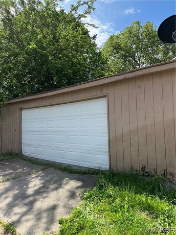 3334 B Street, Niagara Falls, NY 14303