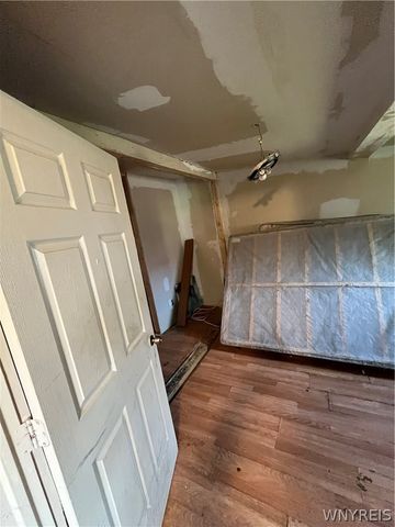 3334 B Street, Niagara Falls, NY 14303