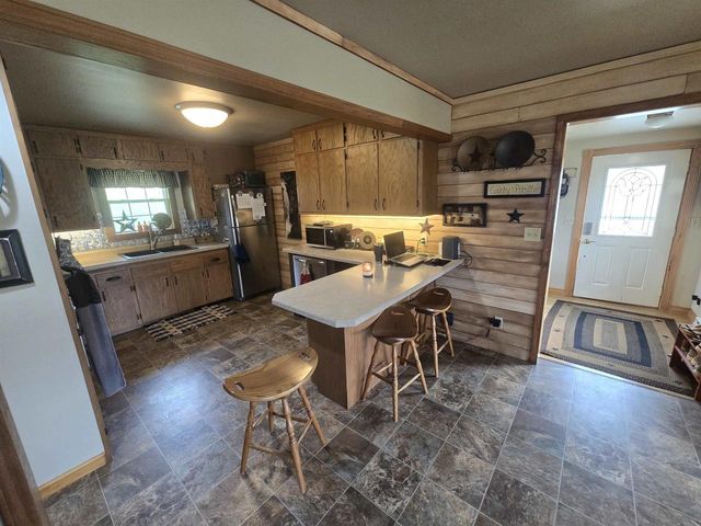 E6565 PROGRESS ROAD, Manawa, WI 54949