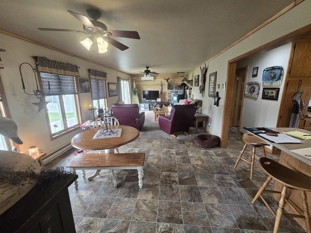 E6565 PROGRESS ROAD, Manawa, WI 54949