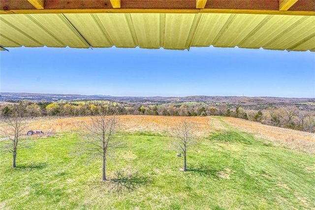 552 Deer Meadows Lane, Yellville, AR 72687