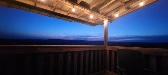 552 Deer Meadows Lane, Yellville, AR 72687