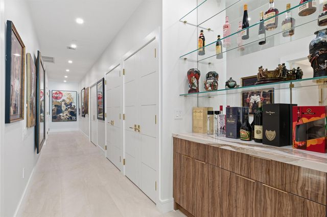 1063 Hillsboro Mile 807, Hillsboro Beach, FL 33062
