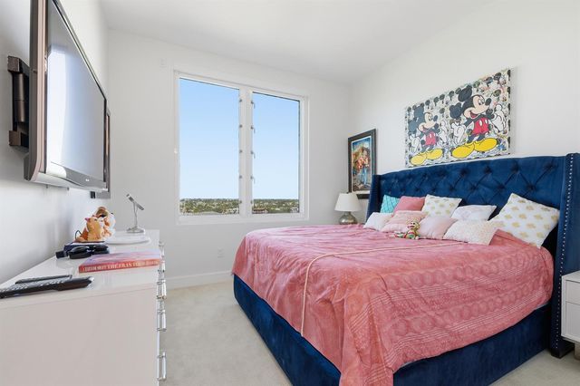 1063 Hillsboro Mile 807, Hillsboro Beach, FL 33062