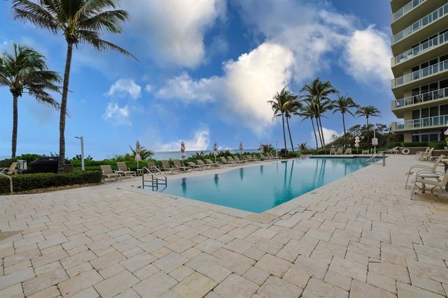 1063 Hillsboro Mile 807, Hillsboro Beach, FL 33062