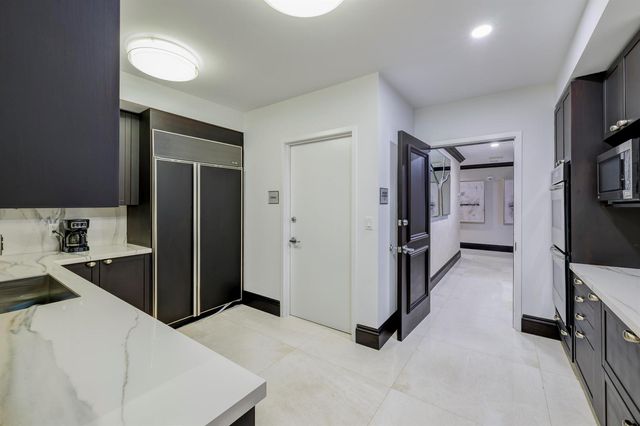 1063 Hillsboro Mile 807, Hillsboro Beach, FL 33062