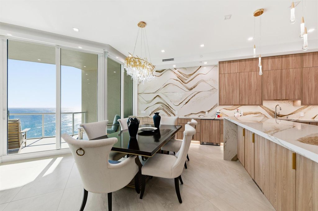 1063 Hillsboro Mile 807, Hillsboro Beach, FL 33062