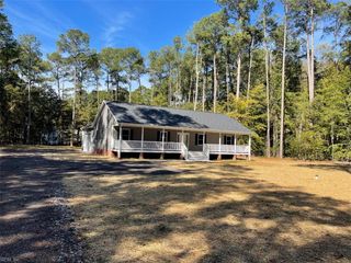 12306 Dogwood TRL, Gloucester, VA 23061