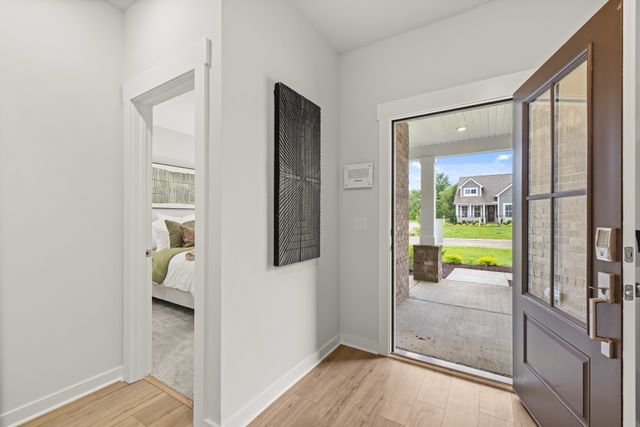 1231 Carson Drive, Murfreesboro, TN 37130
