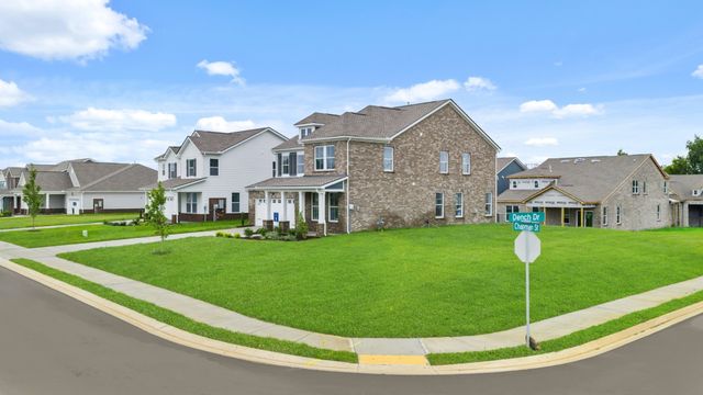 1231 Carson Drive, Murfreesboro, TN 37130