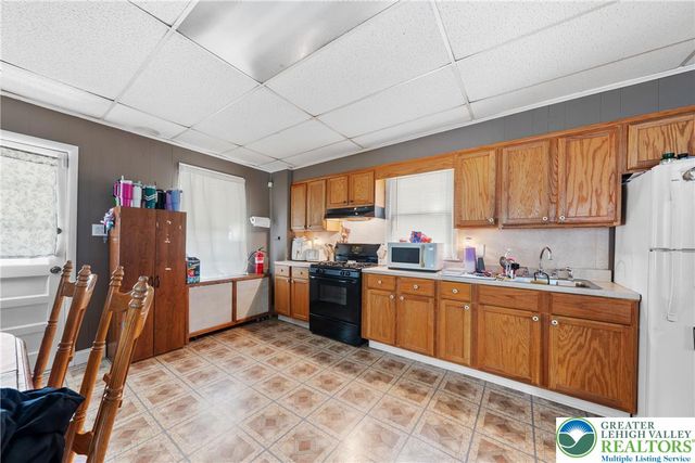 21 Henderson Street, Phillipsburg, NJ 08865