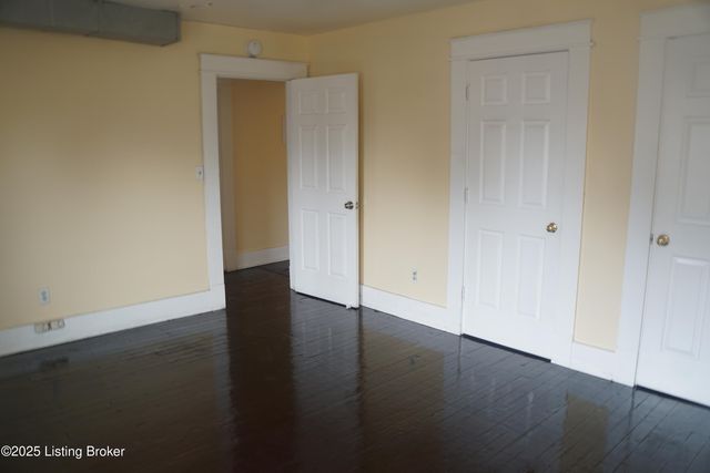 226 W Burnett Ave B, Louisville, KY 40208