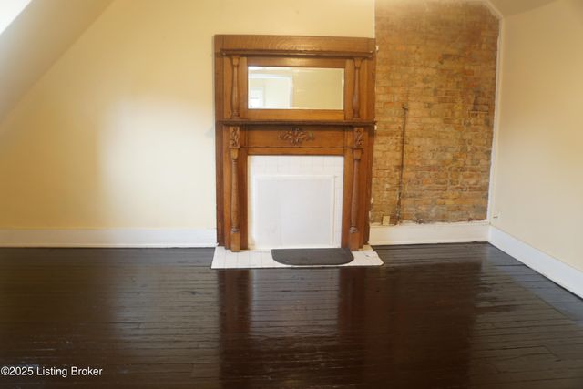 226 W Burnett Ave B, Louisville, KY 40208