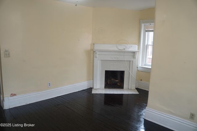 226 W Burnett Ave B, Louisville, KY 40208