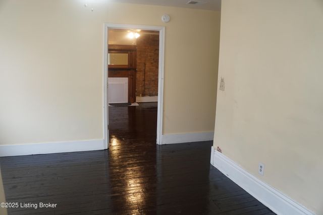 226 W Burnett Ave B, Louisville, KY 40208