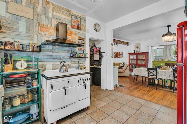 3684 Birchwood Avenue, Indianapolis, IN 46205