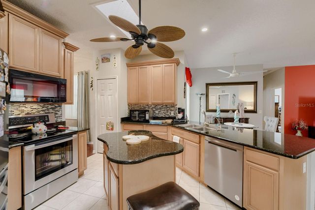 5318 CORAL VINE LN, Kissimmee, FL 34758