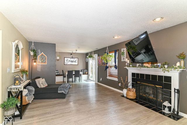 15289 Ten Point Drive, Noblesville, IN 46060