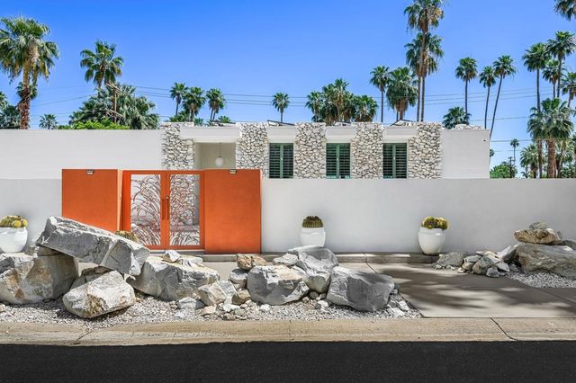 1190 S Calle De Maria, Palm Springs, CA 92264