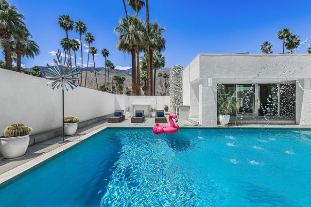 1190 S Calle De Maria, Palm Springs, CA 92264