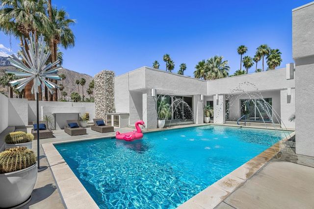 1190 S Calle De Maria, Palm Springs, CA 92264