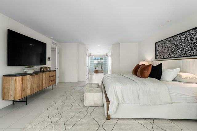 1190 S Calle De Maria, Palm Springs, CA 92264