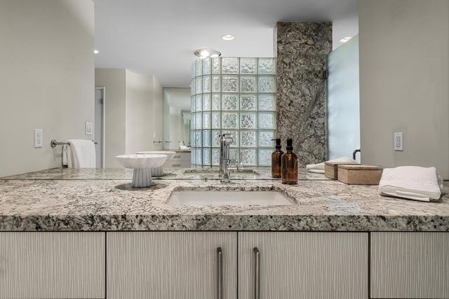 1190 S Calle De Maria, Palm Springs, CA 92264