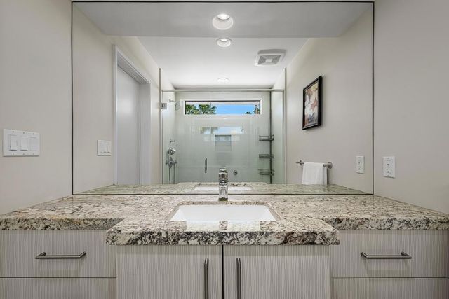 1190 S Calle De Maria, Palm Springs, CA 92264