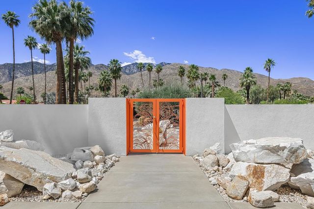 1190 S Calle De Maria, Palm Springs, CA 92264