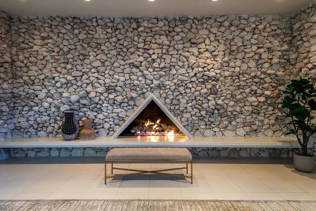 1190 S Calle De Maria, Palm Springs, CA 92264